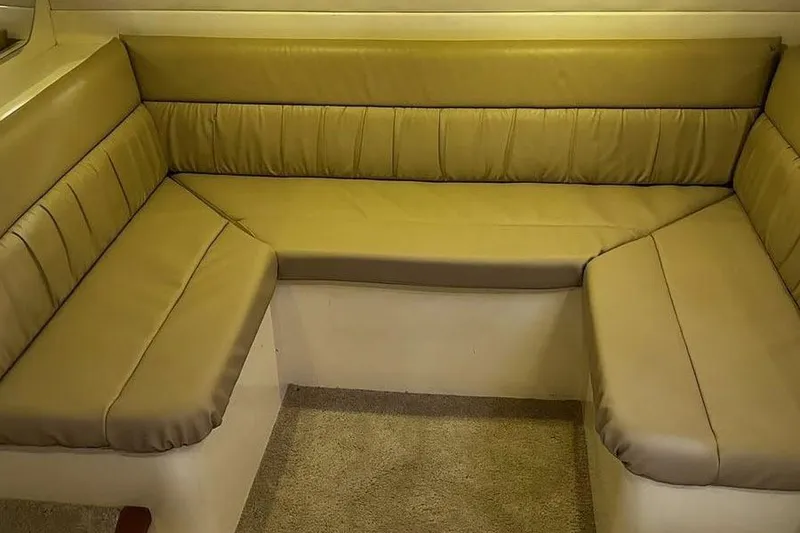 Slide: The Image of Salon Lounge - 2