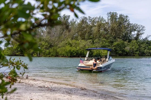 Slide: The Image of Chris-Craft Sportster 25 Sterndrive 2027 - 15