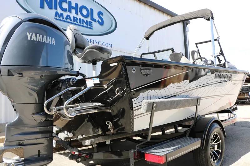 Slide: The Image of Smoker Craft 188 Adventurer 2025 - 5