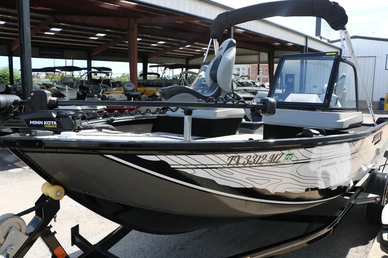 Slide: The Image of Smoker Craft 188 Adventurer 2025 - 9