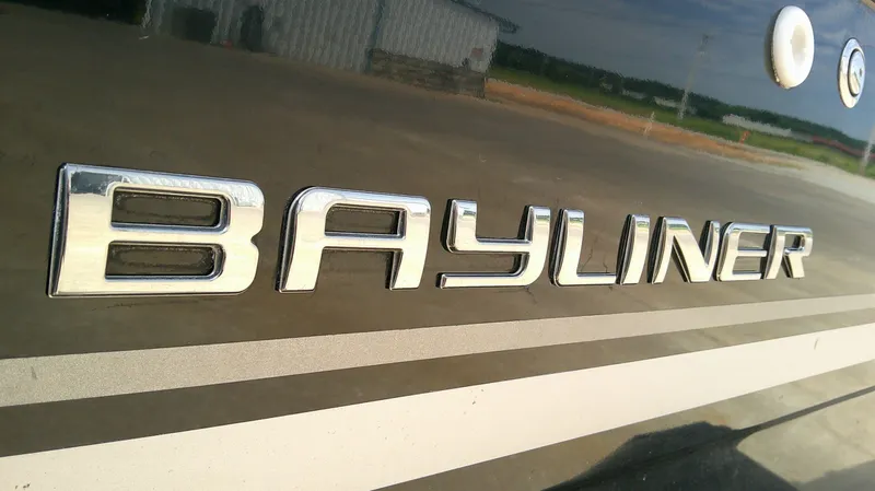 Slide: The Image of Bayliner 190 2017 - 5