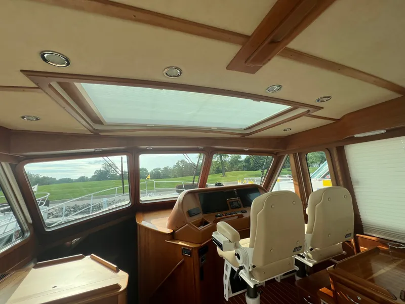 Slide: The Image of Helm/Sunroof - 52