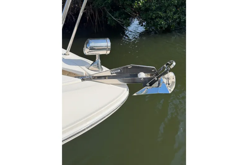 Slide: The Image of Bow of 2018 Sea Ray Sundancer 260 with stainless steel anchor. - 41