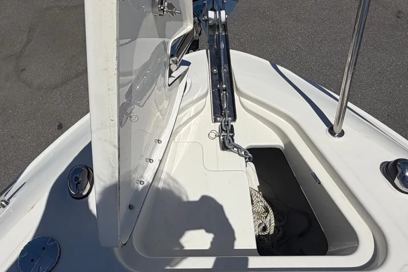 Slide: The Image of Sea Ray Sundancer 260 2018 - 74