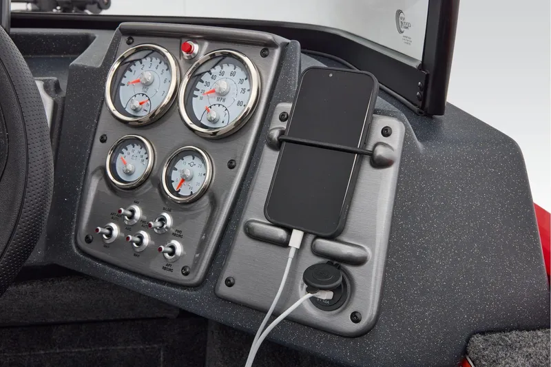Slide: The Image of Tracker Pro Guide V-175 Combo 2026 - 32