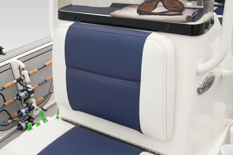 Slide: The Image of Mako 18 Pro Skiff Patriot Edition 2026 - 22