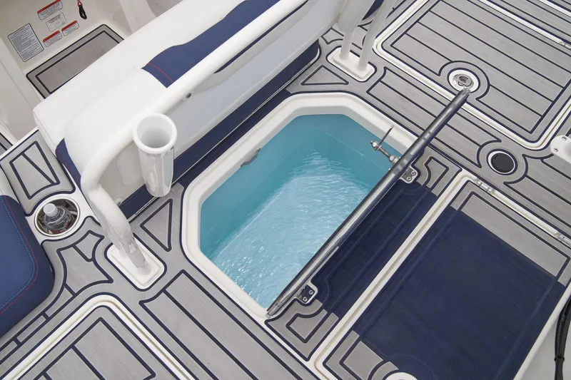 Slide: The Image of Mako 18 Pro Skiff Patriot Edition 2026 - 42