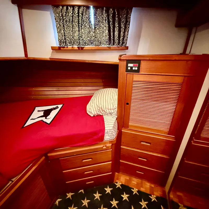 Slide: The Image of Interior of 1999 Grand Banks 52 Europa yacht cabin. - 27