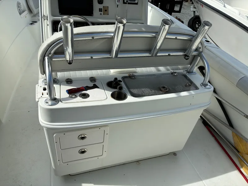 Slide: The Image of Sailfish 2660 boat console with fishing rod holders, year 2007. - 19