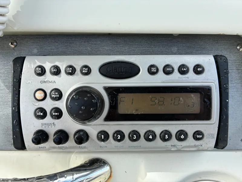Slide: The Image of Clarion CMD4A radio on a 2007 Sailfish 2660 boat. - 25