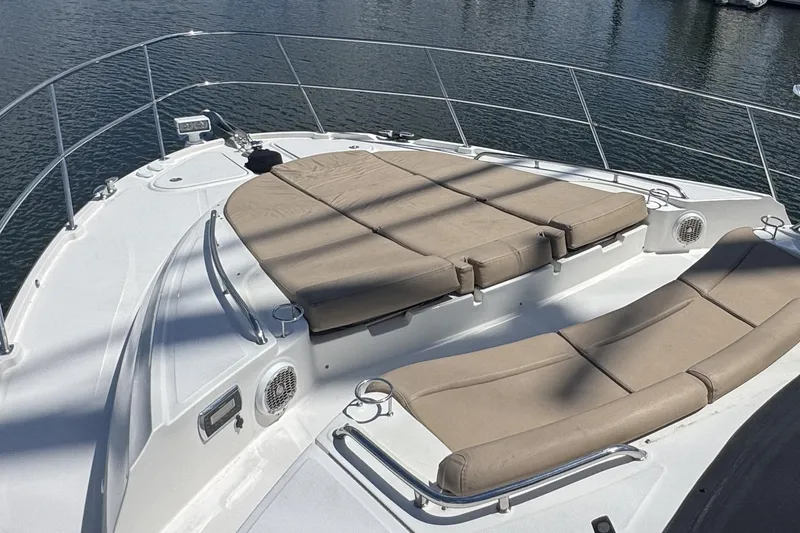 Slide: The Image of Luxurious 2016 Sea Ray L590 Fly yacht with spacious sunbathing deck. - 43