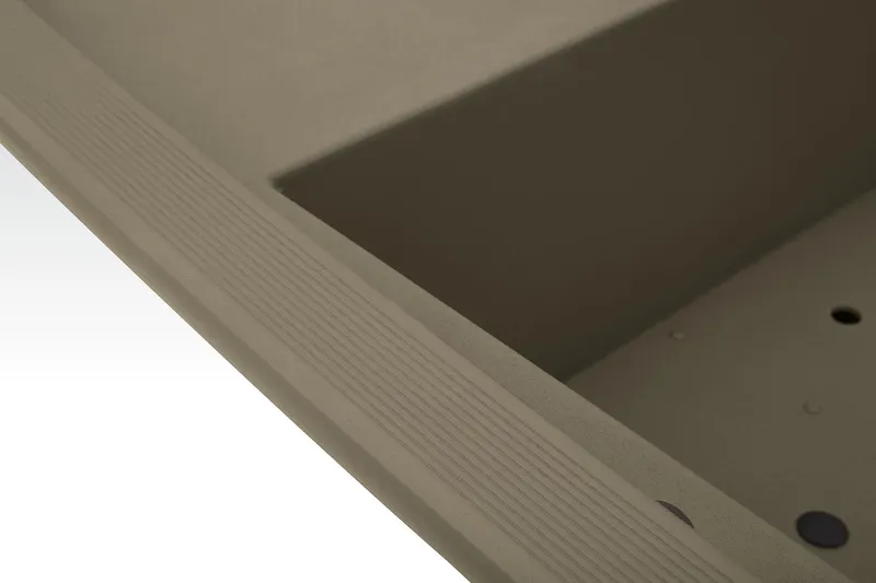 Slide: The Image of Tracker Grizzly 1860 Utility 2026 - 25