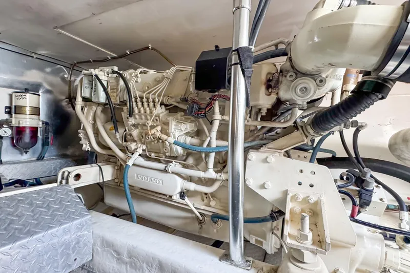 Slide: The Image of Engine room of 2000 Ocean Yachts 43 Super Sport with Volvo engine. - 34