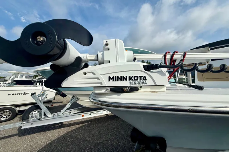 Slide: The Image of Minn Kota Terrova motor on 2015 Sportsman Masters 227 Bay Boat. - 4