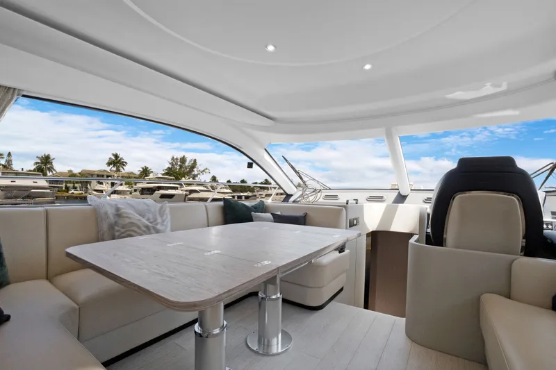 Slide: The Image of Azimut Fly 53 2025 - 23