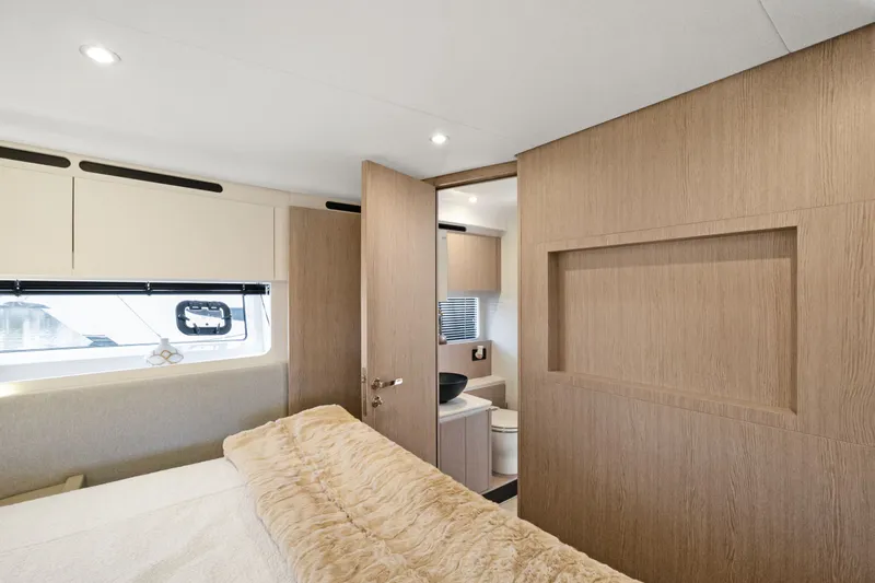 Slide: The Image of Azimut Fly 53 2025 - 39