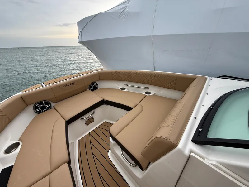 Slide: The Image of Sea Ray SDX 230 Outboard 2026 - 5