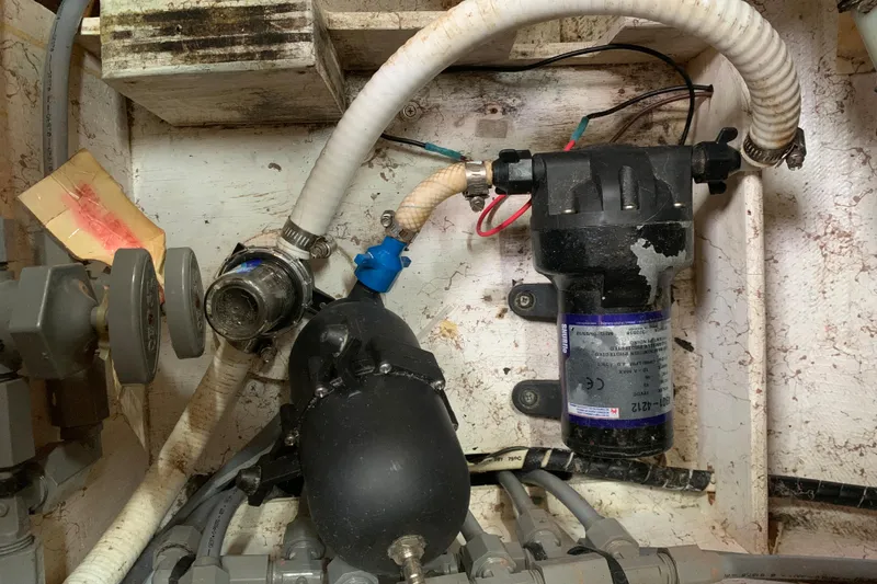 Slide: The Image of Fresh water pump - 71