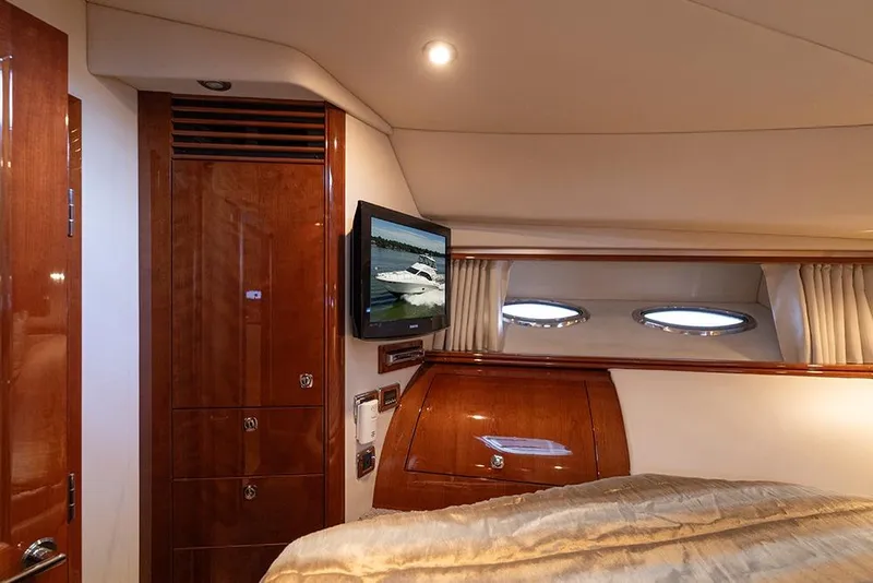 Slide: The Image of VIP stateroom entertainment center - 45