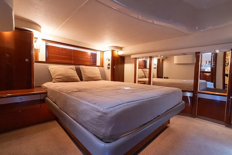 Slide: The Image of Master stateroom - 9