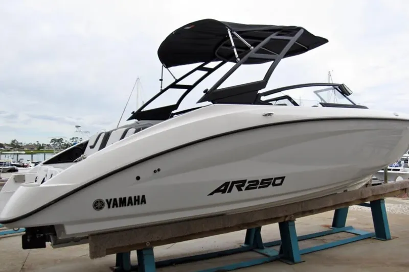Slide: The Image of 2024 Yamaha AR250 boat on display, featuring sleek design and modern architecture. - 3