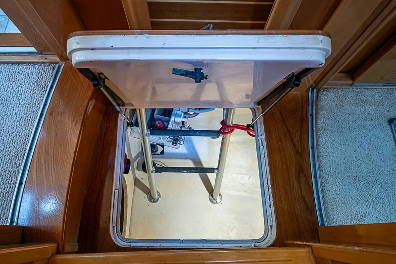 Slide: The Image of Hatchway with ladder on 2003 Magna Marine Nova Scotia 47 boat interior. - 13