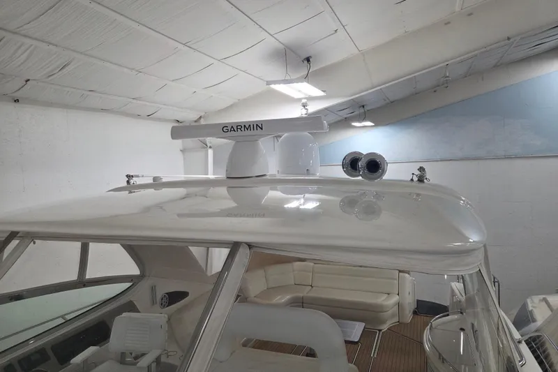 Slide: The Image of 2000 Sea Ray Sundancer 540 yacht with Garmin radar, indoor view. - 19