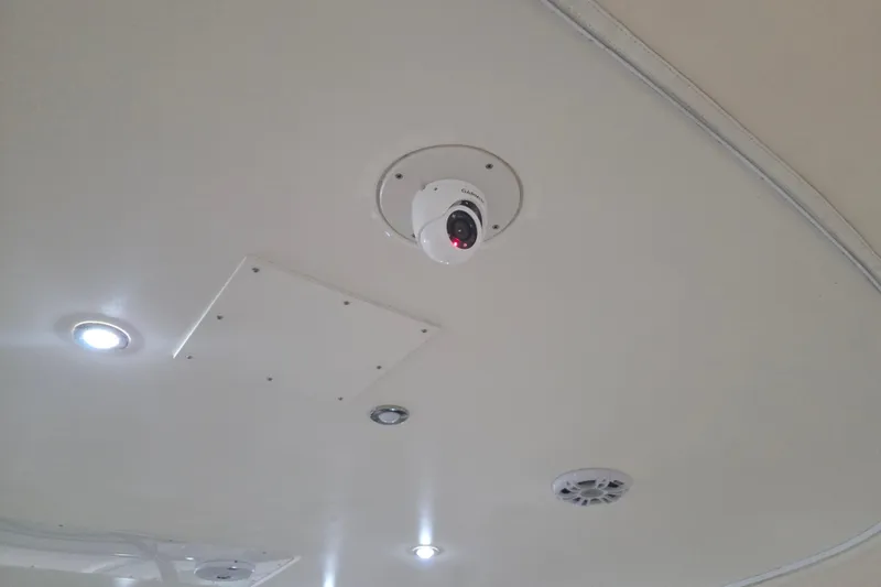 Slide: The Image of Ceiling view of Sea Ray Sundancer 540 yacht with camera and lights, 2000 model. - 54