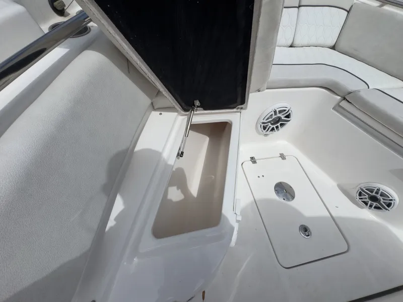 Slide: The Image of Sea Fox 288 Comander 2022 - 52