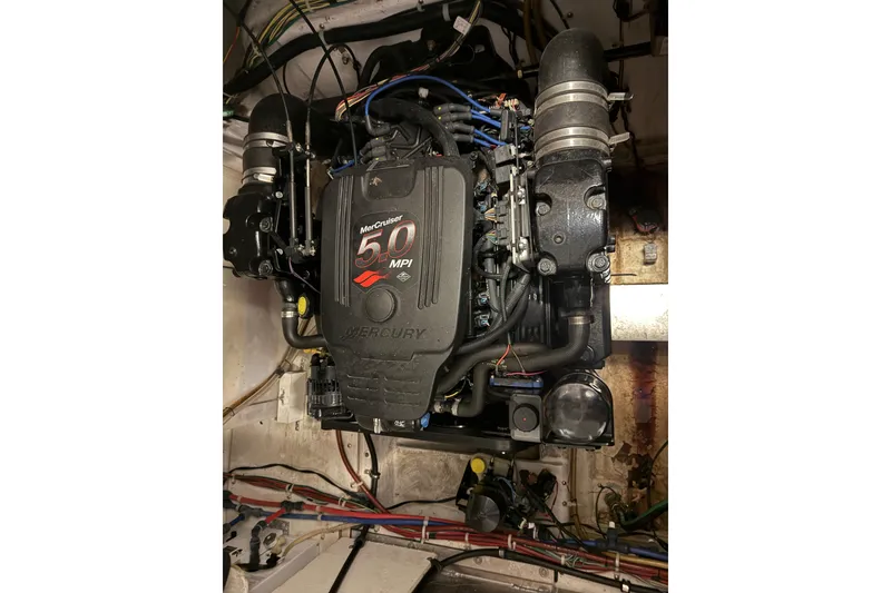 Slide: The Image of Engine compartment of 2005 Maxum 3300 SCR with MerCruiser 5.0 MPI engine. - 57