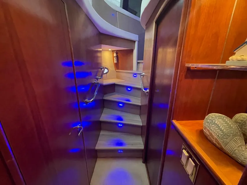 Slide: The Image of Carver Yachts 530 Voyager Pilothouse 1998 - 54