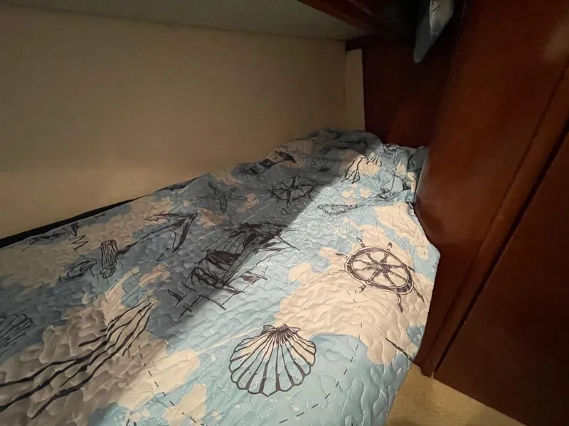 Slide: The Image of Carver Yachts 530 Voyager Pilothouse 1998 - 70