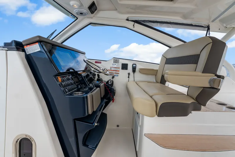 Slide: The Image of Pursuit DC 365 Dual Console 2021 - 51