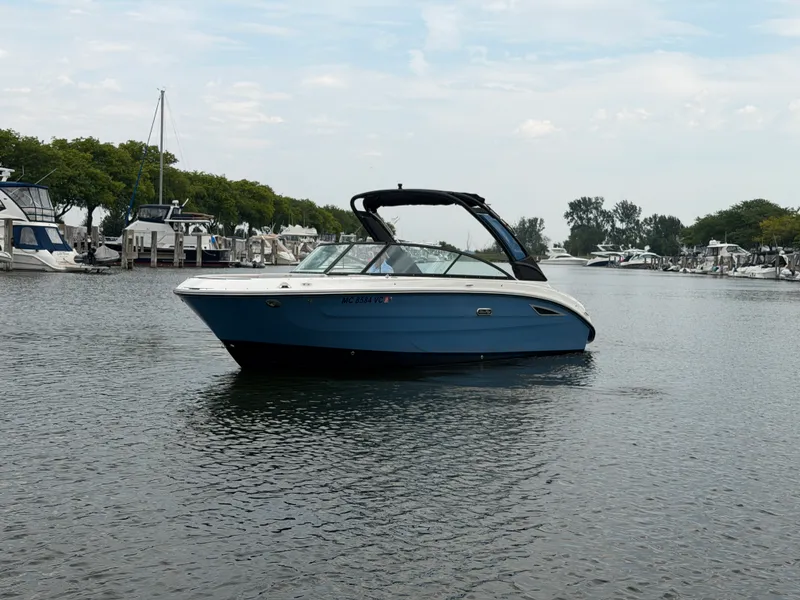 The Image of Sea Ray SDX 250 2025 - 0