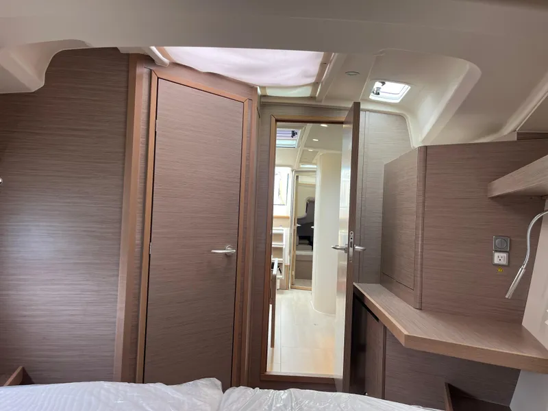 Slide: The Image of Hanse 418 2022 - 53