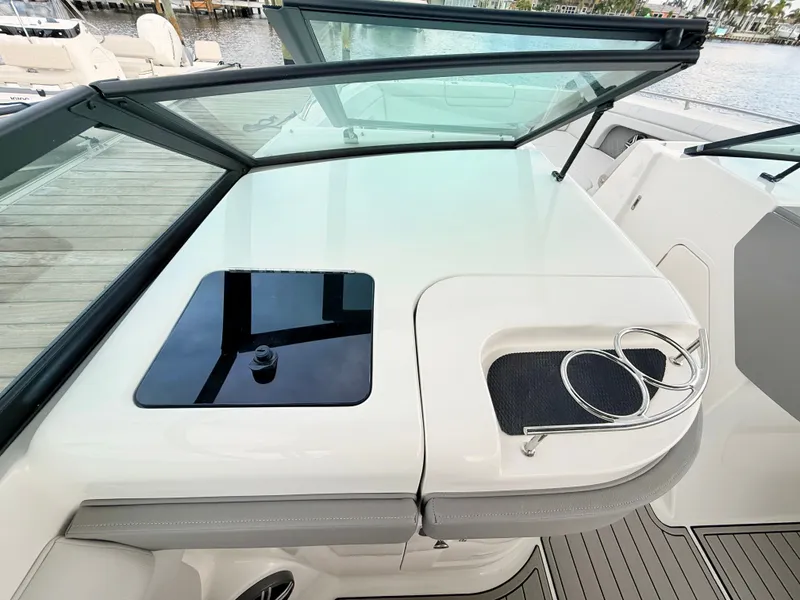 Slide: The Image of Sea Ray SDX 290 Outboard 2027 - 67