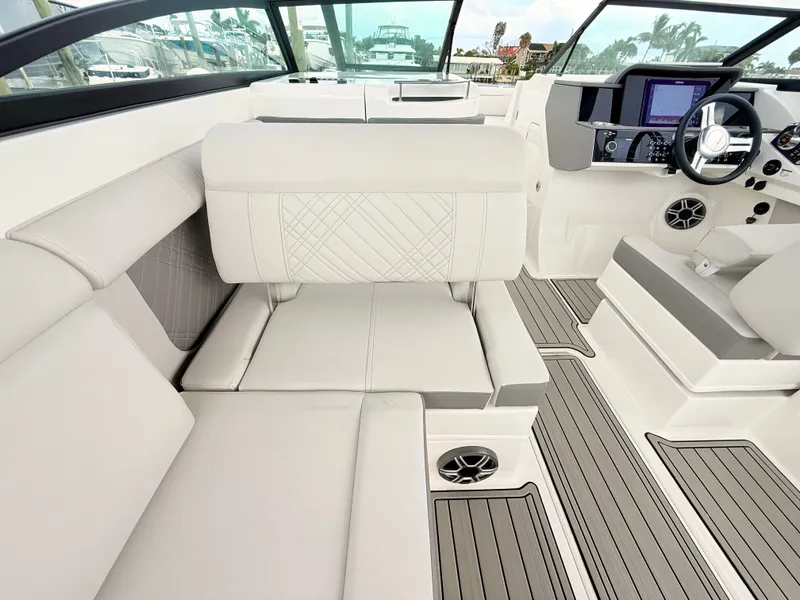 Slide: The Image of Sea Ray SDX 290 Outboard 2027 - 53