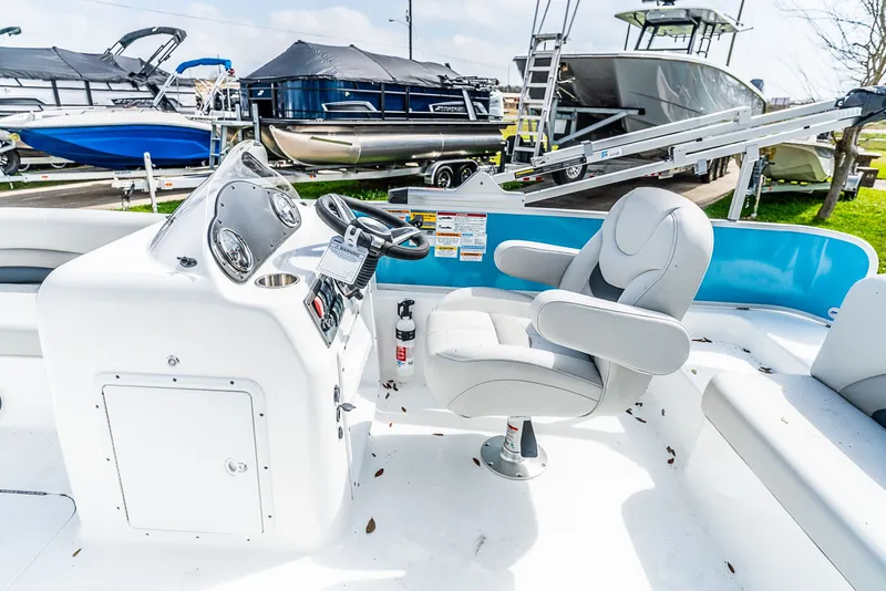Slide: The Image of Hurricane Fundeck 2026 - 12