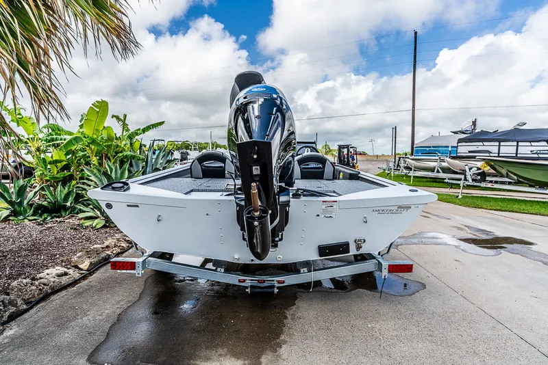 Slide: The Image of Smoker Craft Viper 2026 - 5