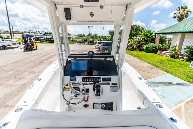 Slide: The Image of Sea Fox 248 Commander 2026 - 11