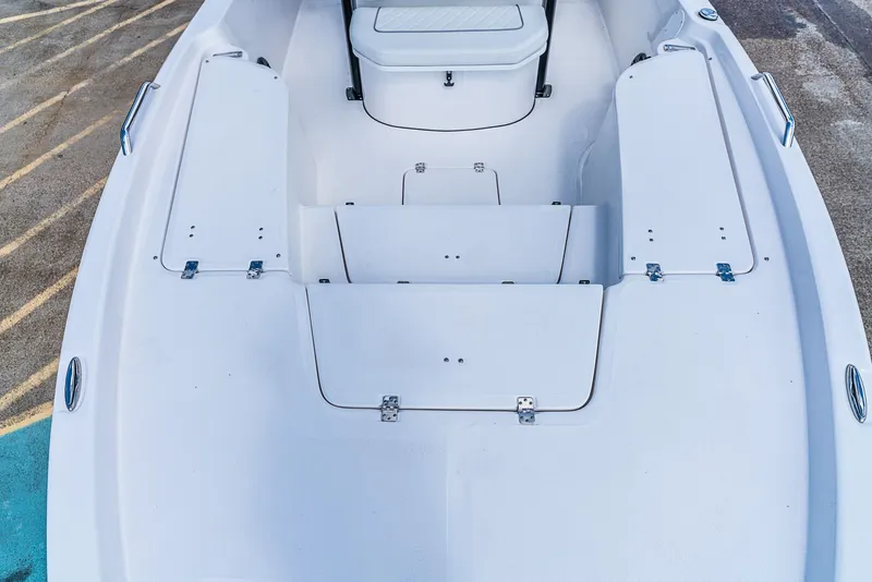 Slide: The Image of Sea Fox 251 Bay Fox 2026 - 20