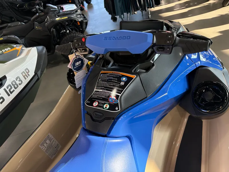 Slide: The Image of Sea-Doo Wake Pro 230 2026 - 4