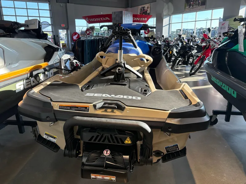 Slide: The Image of Sea-Doo Wake Pro 230 2026 - 5