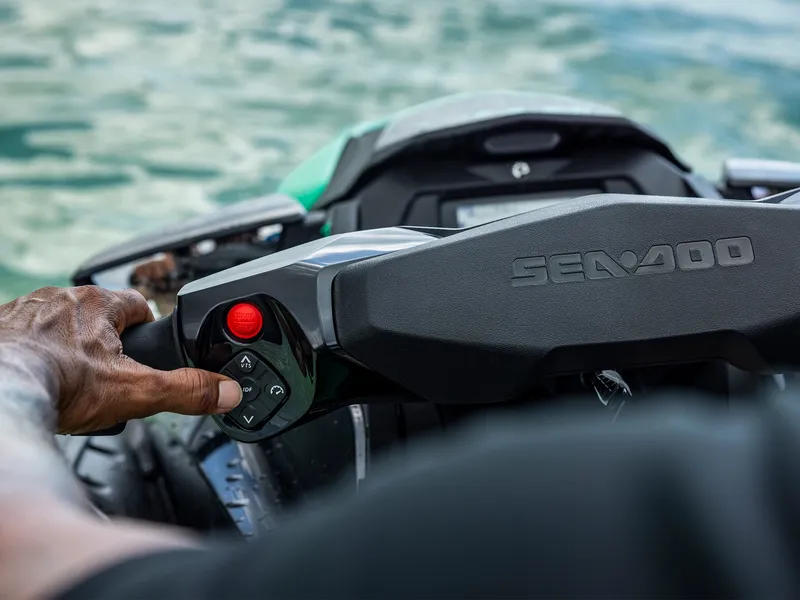Slide: The Image of Sea-Doo GTI SE 170 Tech Package, Audio, iDF, iBR 2026 - 9