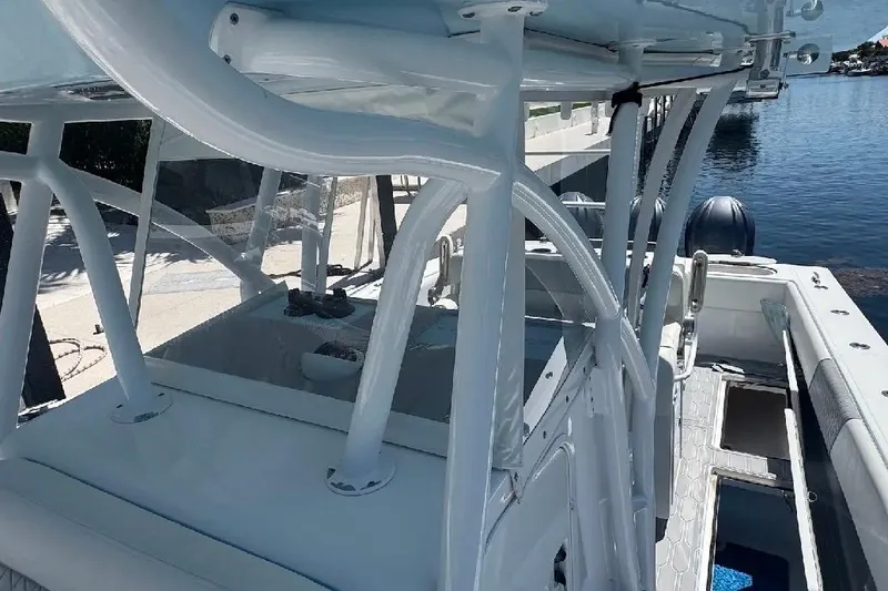 Slide: The Image of 2017 SeaHunter 35 Tournament boat with sleek design and sturdy structure. - 13