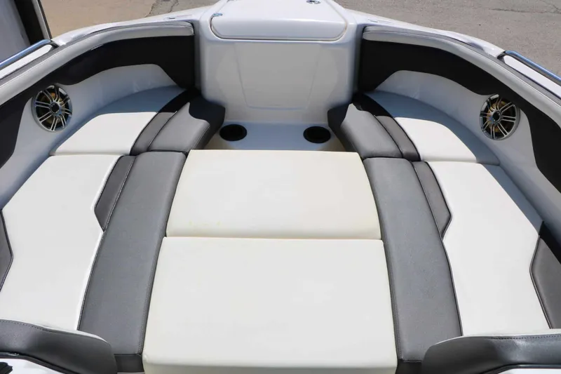 Slide: The Image of Yamaha AR210 2021 - 25