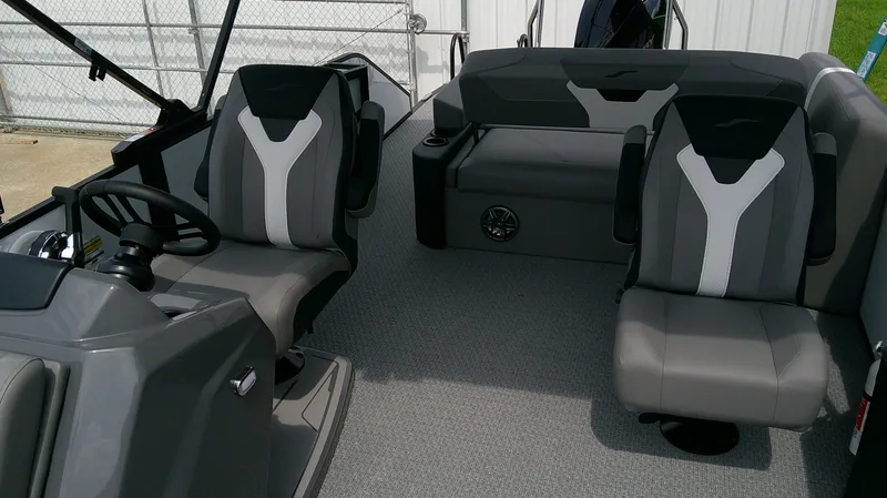 Slide: The Image of Interior of the 2026 Evotti 525 CS boat. - 8