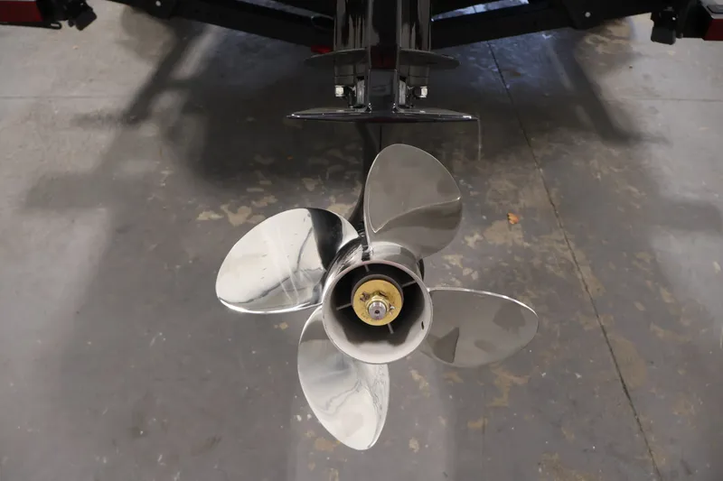 Slide: The Image of Propeller of 2026 Crestliner 1850 Commander boat on a concrete floor. - 33