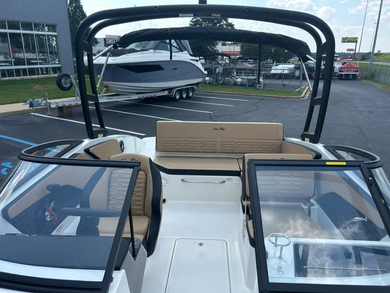 Slide: The Image of Sea Ray SPX 210 2027 - 31