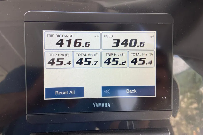 Slide: The Image of Yamaha display showing trip data: 416.6 miles, 340.6 gallons used, for Jeanneau NC 895 Series 2. - 8